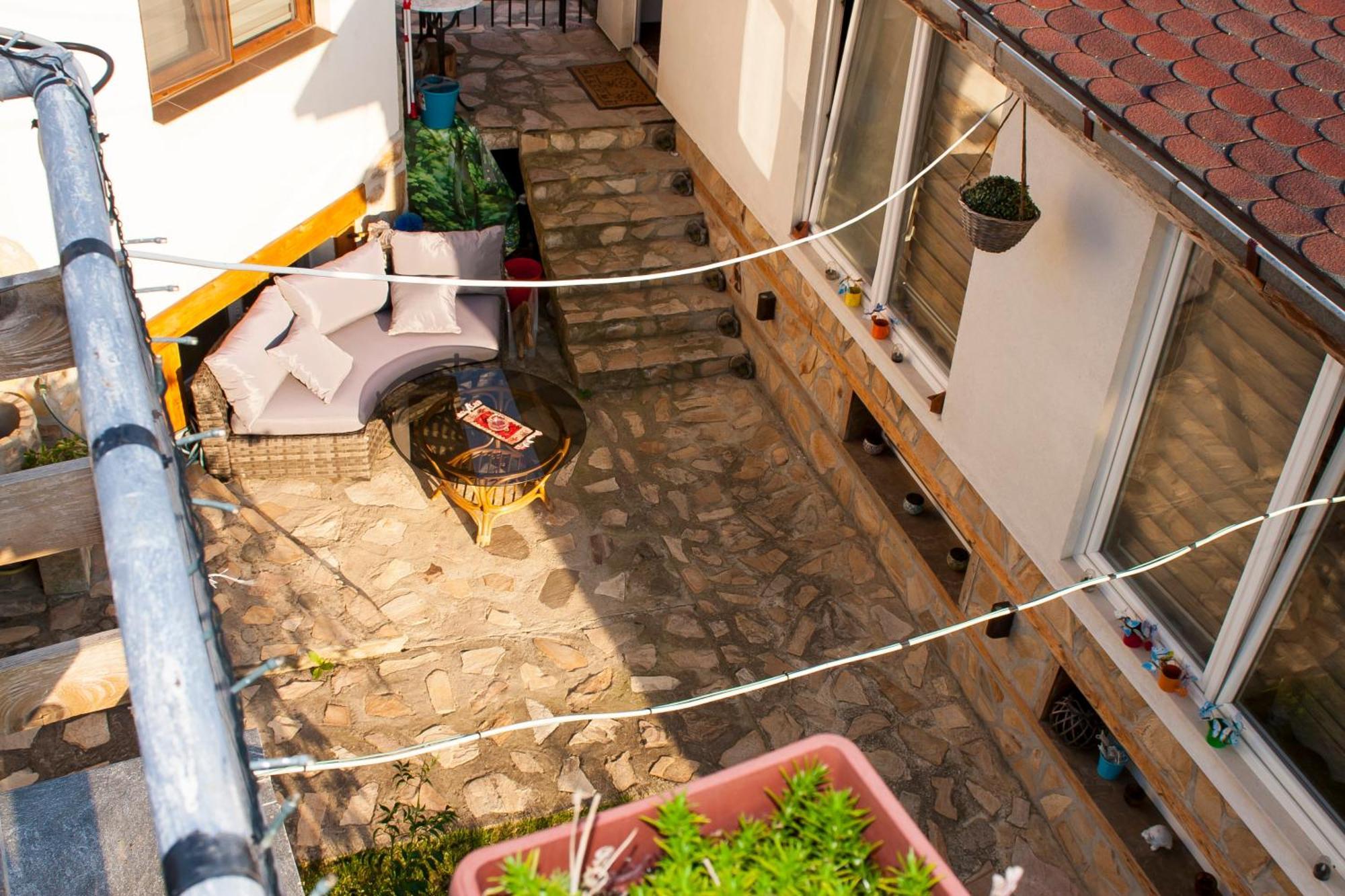 Ози 1 Допълнителна Къща За Гости Ovchartsi  Exterior photo